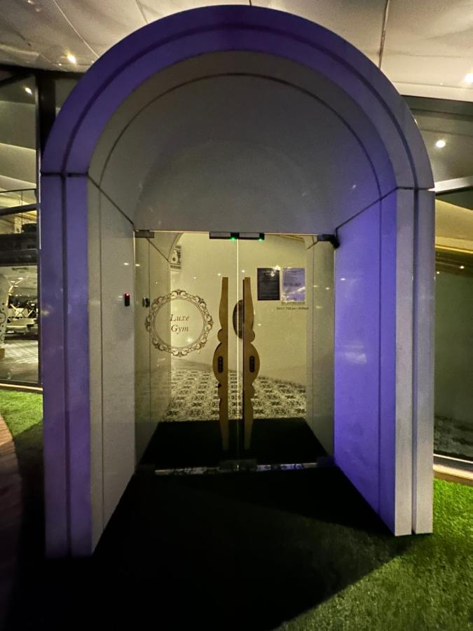Arti Mont Kiara Aparthotel Kuala Lumpur Luaran gambar